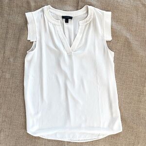 J. Crew Women's Cream Sleeveless Blouse